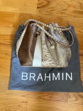 Ladies drawstring Brahmin shoulder bag.